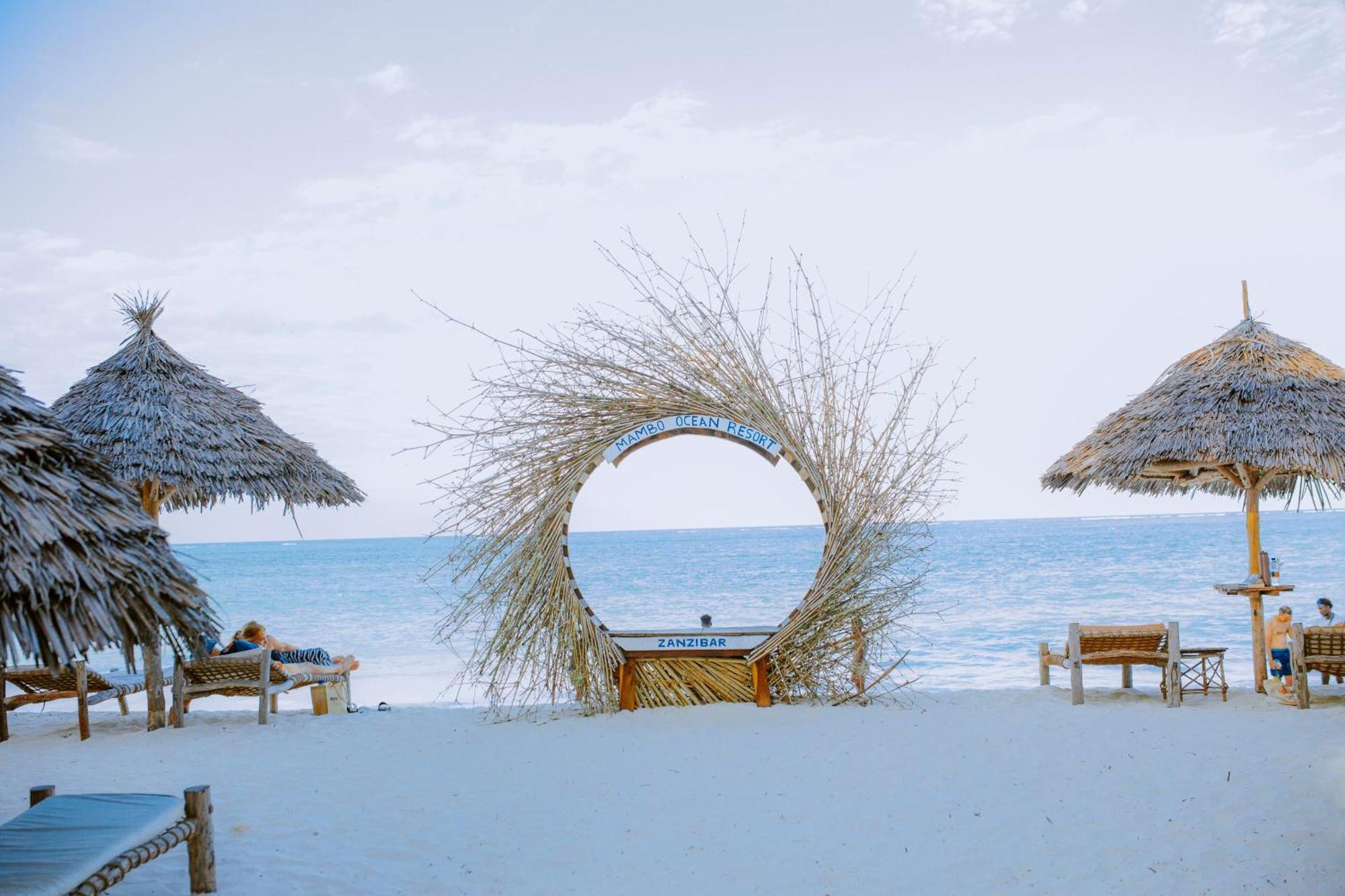 Mambo Ocean Hotell 4*